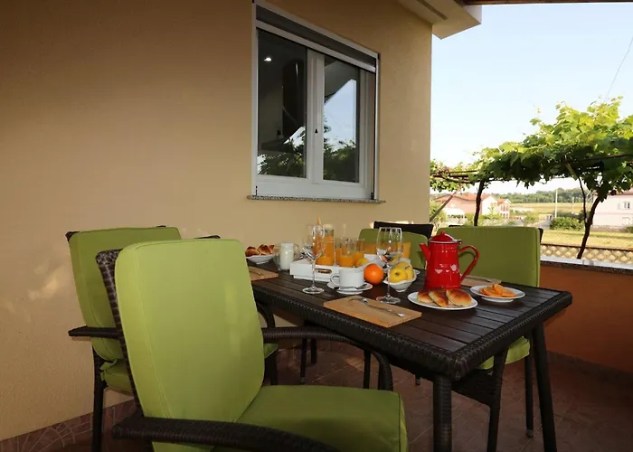 Melisa 7 Holiday home *